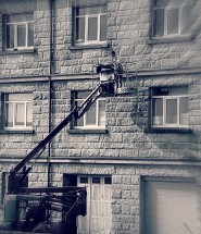 Pour vos travaux en hauteurs, louez une nacelle.