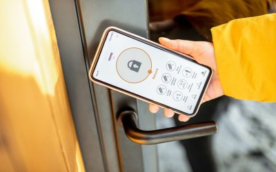 What are the advantages of a connected lock?