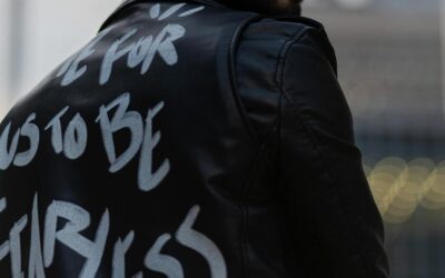 Peindre sur du cuir : techniques et erreurs à éviter